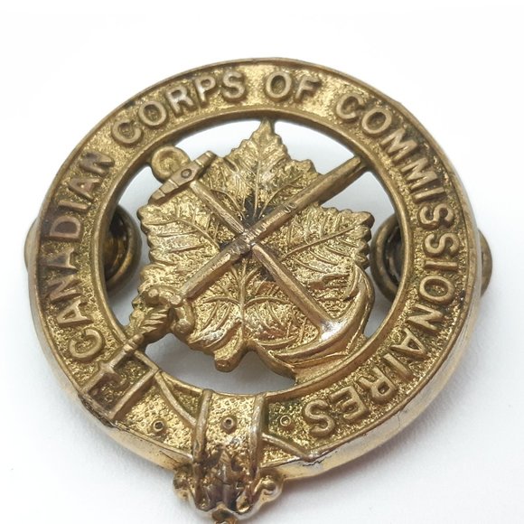 Cap Badge -Canadian Corps of Commissionaires - Picture 6 of 11